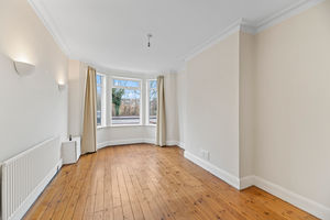 Lounge- click for photo gallery